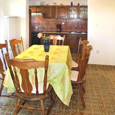 Apartamento Andriana-1 By Interhome