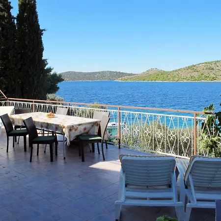 Apartamento Andriana-1 By Interhome
